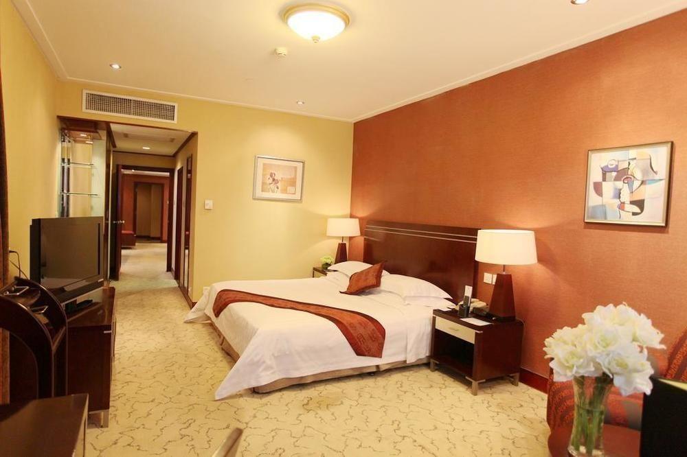 שיג'יאז'ואנג Yun-Zen Jinling World Trade Plaza Hotel מראה חיצוני תמונה