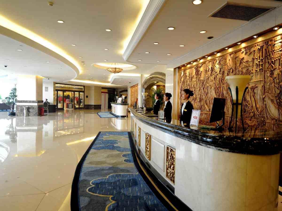 שיג'יאז'ואנג Yun-Zen Jinling World Trade Plaza Hotel מראה חיצוני תמונה