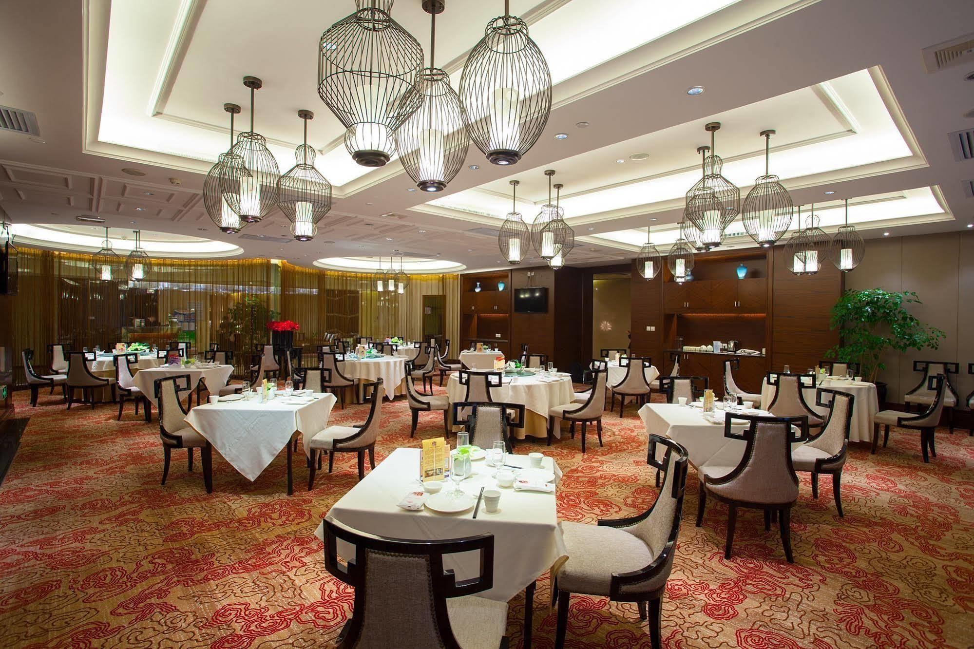 שיג'יאז'ואנג Yun-Zen Jinling World Trade Plaza Hotel מראה חיצוני תמונה