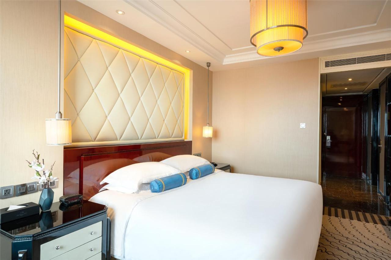 שיג'יאז'ואנג Yun-Zen Jinling World Trade Plaza Hotel מראה חיצוני תמונה
